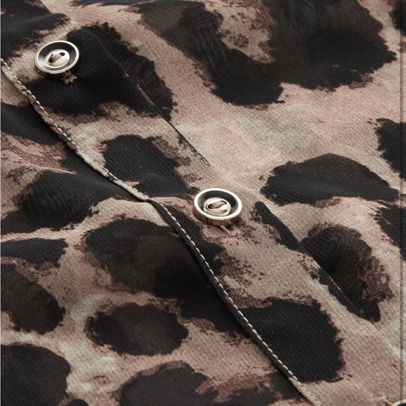 Leopard Print Button-Up Blouse - Picture 6 of 13